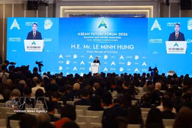 Prime Minister Le Minh Hung delivers remarks at the opening session of the third ASEAN Future Forum. (Photo: VNA)