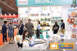 Co-organised by ChaoyuExpo and Vinexad, the IGHE 2025 is designed as a comprehensive and market-shaping platform linking domestic and international suppliers with buyers. - Illustrative image (Photo: VNA)