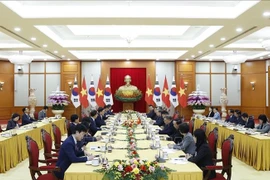 The meeting between Party General Secretary To Lam and Speaker of the Republic of Korea's National Assembly Woo Won Shik in Hanoi on November 21. (Photo: VNA)