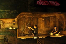 A Cu Chi Tunnel chamber is recreated in the Dat Thep show. The show aims to celebrate the 50th anniversary of Cu Chi liberation day on April 29. (Photo courtesy of Smart Group)