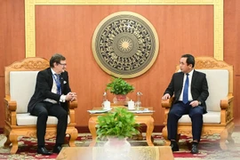 Acting Minister of Agriculture and Environment Tran Duc Thang receives Pekka Voutilainen, Finnish Ambassador to Vietnam. (Photo: VNA)