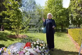 Tran To Nga at the memorial stele dedicated to victims of Agent Orange/Dioxin at Choisy Park in Paris (Photo: VNA)