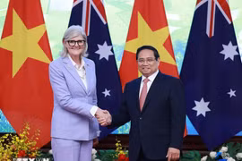 Prime Minister Pham Minh Chinh meets with Australian Governor-General Sam Mostyn. (Photo: VNA)