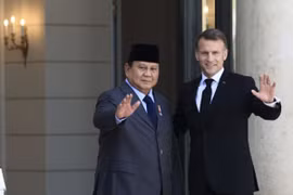 Indonesian President Prabowo Subianto with French President Emmanuel Macron during a meeting at the Elysee Palace, Paris, France, on April 14, 2026. (Photo: Antara)