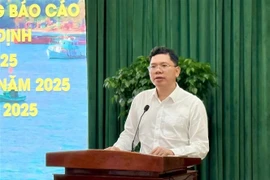 Vice Chairman of the municipal People’s Committee Hoang Nguyen Dinh addresses the event (Photo: VNA)