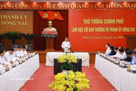 Prime Minister Le Minh Hung chairs a working session with the Standing Board of the Dong Nai Party Committee on June 13, 2026. (Photo: VNA)