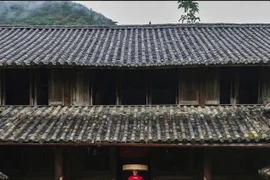Helly Tong, known for her green lifestyle, often showcases her elegance and cultural connection through images wearing traditional Vietnamese attire at historical sites. (Photo: The courtesy of Helly Tong)
