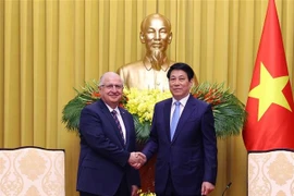 State President Luong Cuong (R) receives Turkish Defence Minister Yasar Guler in Hanoi on September 11. (Photo: VNA)