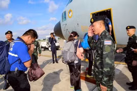 A 30-member team, consisting of health officials, a World Health Organization coordinator and volunteers, departs from Bangkok for Myanmar on April 27. (Photo: Thailand's Ministry of Public Health) 