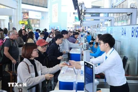Noi Bai International Airport is expected to receive a record number of passengers (Photo: VNA)