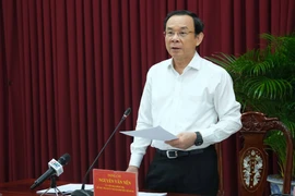 Politburo member and standing member of the subcommittee responsible for drafting the Congress documents Nguyen Van Nen (Photo: VNA)