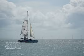 A sailboat carrying tourists cruises in the waters off Phu Quoc, An Giang province. (Photo: VNA)