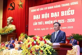Politburo member, Permanent member of the Party Central Committee's Secretariat and Secretary of the Party Committee of Central Party Agencies Tran Cam Tu delivers closing remarks. (Photo: VNA)