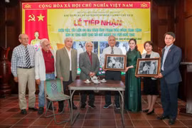 At the handover ceremony (Photo: VNA)