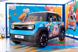 The VF 3 remains the brand’s most popular model, often described as a “national car” among Vietnamese consumers, with 2,274 units delivered in February. (Photo: Vinfast)