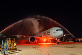 Emirates’ first flight to Da Nang was greeted with a ceremonial water cannon salute.