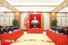 General Secretary To Lam (centre) holds phone talks with US President Donald Trump (Photo: VNA)