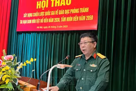 Colonel Le Quang Hop, VNMAC Deputy General Director, speaks at the seminar. (Photo: VNA)