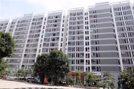 The social housing complex, developed by Lac Hong Phuc Investment and Development Joint Stock Company and located in My Hao ward, Hung Yen province. (Photo: VNA)
