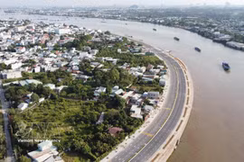 The Dong Nai River corridor economic axis, along with the Free Trade Zone and the Airport Urban Area, is expected to become a new growth pole for Dong Nai. (Photo: VNA)