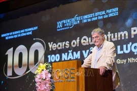 Nobel Laureate in Physics Professor Serge Haroche addresses the international conference “100 Years of Quantum Physics,” in Gia Lai province. (Photo: VNA broadcasts)