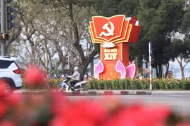 Streets in Hue city are decorated to welcome the 14th National Party Congress (Photo: VNA)