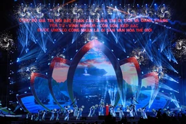 An art performance at the event. (Photo: VNA)