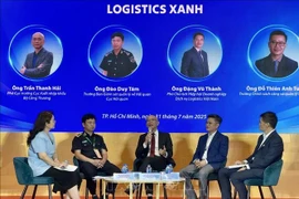 Speakers at the seminar. (Photo: VNA)