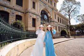 Miss World Scotland 2024 explores iconic attractions in Ho Chi Minh City. (Photo: Contributor/VietnamPlus)