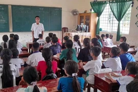 A Khmer class at Ta Mum pagoda in Dinh Hoa commune of An Giang province. (Photo: VNA)