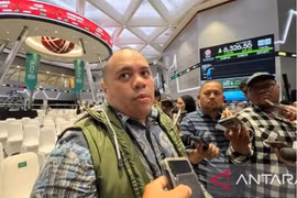 Chief Investment Officer (CIO) of the sovereign wealth fund Danantara, Pandu Sjahrir, at the IDX building in Jakarta on April 14, 2025. (Photo: ANTARA) 