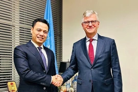 Ambassador Dang Hoang Giang (left), Permanent Representative of Vietnam to the United Nations and UN Under-Secretary-General for Peace Operations Jean-Pierre Lacroix (Photo: VNA)