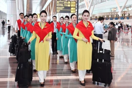 Vietnam Airlines on August 26 officially launches the special programme “Cat canh tu hao Vietnam” (Take off with pride of Vietnam) as part of the 80th National Day anniversary celebrations. (Photo: VNA)