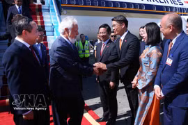 Prime Minister of Timor-Leste Kay Rala Xanana Gusmão arrives in Hanoi's Noi Bai International Airport on June 7 afternoon, beginning his official visit to Vietnam and attendance at the third ASEAN Future Forum (AFF) (Photo: VNA)
