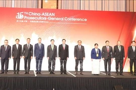 Participants pose for a group photo at the 15th China-ASEAN Prosecutors-General Conference in Hong Kong on September 23. (Photo: VNA)