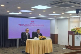 Pham Dut Diem, Director of Ho Chi Minh City Department of External Relations (right) and Japanese Consul General in Ho Chi Minh City Ono Masuo at the press conference on February 27 (Photo: tcdulichtphcm.vn) 