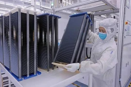 A Chinese factory produces solar panels in Thai Nguyen province (Photo: VNA)