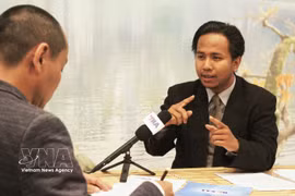 Him Raksmey, Executive Director of the Cambodian Centre for Regional Studies (CCRS), talks to a Vietnam News Agency correspondent in Phnom Penh (Photo: VNA)