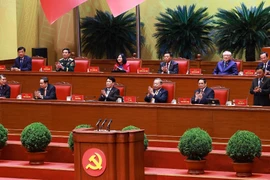The Presidium chairs the 14th National Congress of the Communist Party of Vietnam. (Photo: VNA)