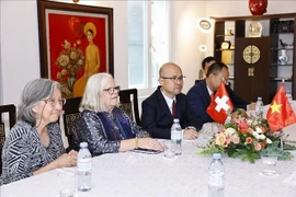 Anjuska Marija Weil (second, left), President of the Switzerland–Vietnam Friendship Association. (Photo: VNA)