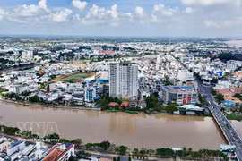 A corner of Long Xuyen ward in An Giang province, a key trading hub of the Long Xuyen quadrangle region. (Photo: VNA)