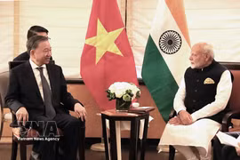Party General Secretary and State President To Lam (left) meets Indian Prime Minister Narendra Modi on September 23, 2024, on the sidelines of the 79th session of the United Nations General Assembly and working visit to the US. (Photo: VNA) 