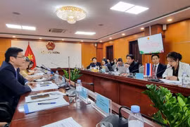 The working session between the Vietnam Competition Commission and a delegation from the Thai Senate in Hanoi on September 26 (Photo: congthuong.vn)