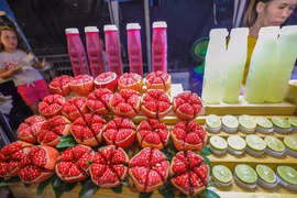Fruit is displayed for sale at a market in Bangkok, Thailand (Photo: XINHUA/VNA)