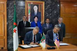 Malaysia, Algeria sign deal to develop mining industry