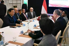 Indonesian President Prabowo Subianto (left) witnesses the signing of a framework agreement between Indonesia’s sovereign wealth fund, Danantara, and Arm Limited in London on February 23. (Photo: ANTARA) 