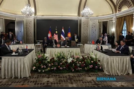 Thailand and Cambodia's leaders begin the talks on July 28 in Malaysia. (Photo: Bernama)
