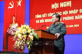Deputy Minister of National Defence Sen. Lieut. Gen. Hoang Xuan Chien speaks at the event (Photo: VNA(