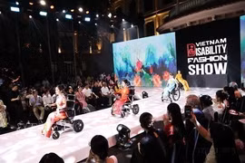 A view of the Vietnam Disability Fashion Show 2025 (VDFS) held at the Vietnam National Fine Arts Museum on August 4 last year. (Photo: VNA)