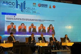 Deputy Minister of Home Affairs Cao Huy (second from right) at the ASCC High-Level Forum in Selangor, Malaysia, on October 7 (Photo: VNA)